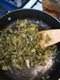Nopales fritos con cebolla y chile serrano