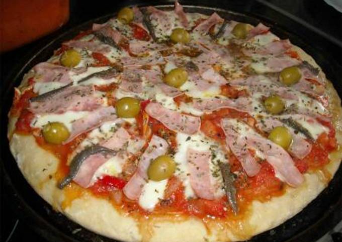 Cómo hacer una buena masa de pizza casera, rápida y fácil - Pizziosa
