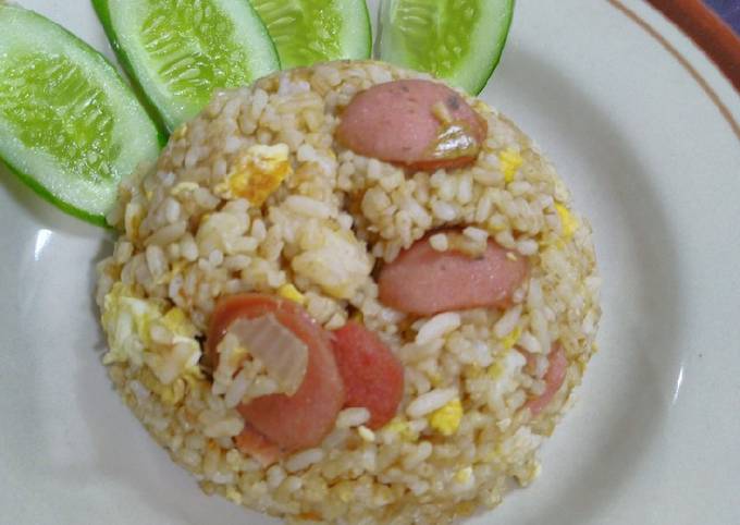 Nasi goreng sosis simple