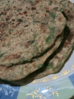 मेथी के पराठे(methi ke parathe recipe in hindi) रेसिपी मुख्य फोटो