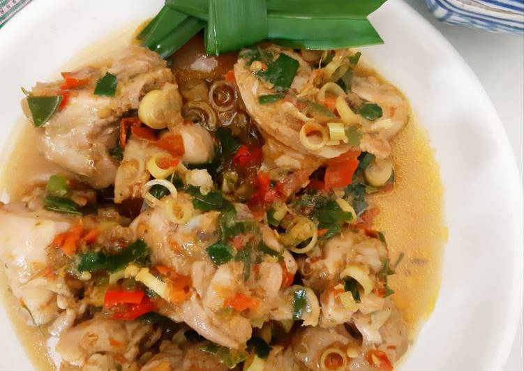 Mudah Cepat Memasak Ayam Tinoransak (Manado) Enak Sederhana