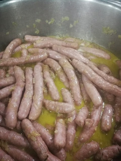 Una foto de Salchichas al Pedro Jiménez con mermelada de fresa