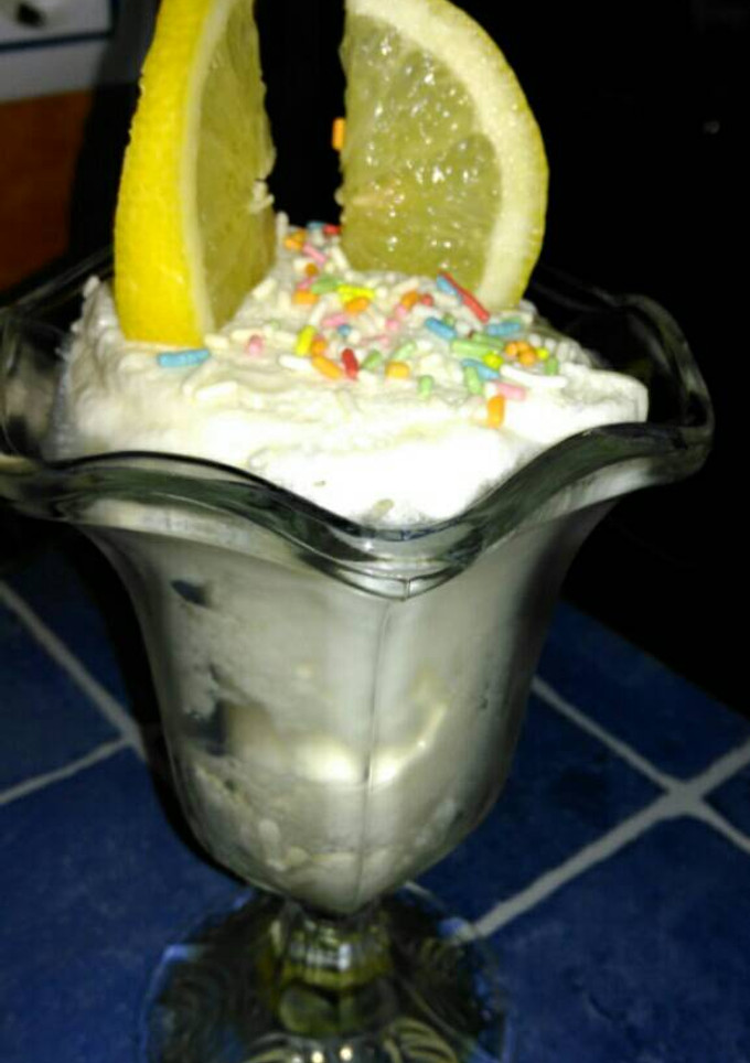 Una foto de Mousse de limón