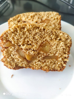 Una foto de Budín de avena relleno de manzana