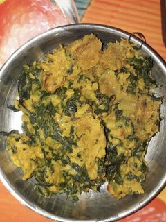પાત્રા નુ લોટવાળુ શાક (Patra Lotvalu Shak Recipe In Gujarati) રેસીપી મુખ્ય ફોટો