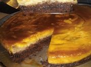Una foto de chocoflan al horno con nesquik