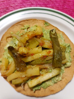 Una foto de Calabacitas con rajas de poblano versión light