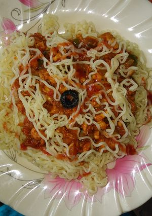 A picture of Spicy Chicken noodles.