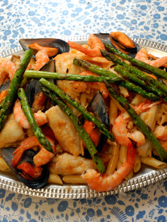 Una foto de Macarrones marinera