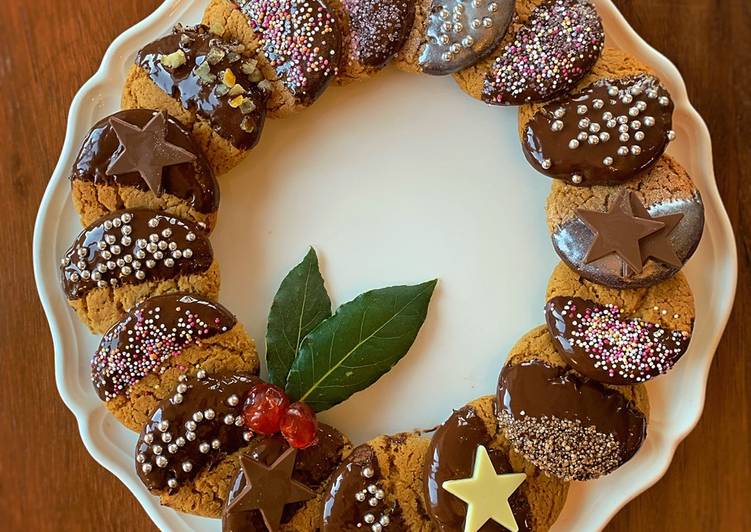 Best and Easiest Christmas Ginger biscuits