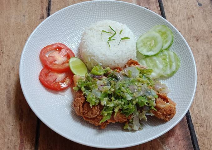 Resep Ayam Geprek Rawit Ijo Oleh Michico Octavian Cookpad