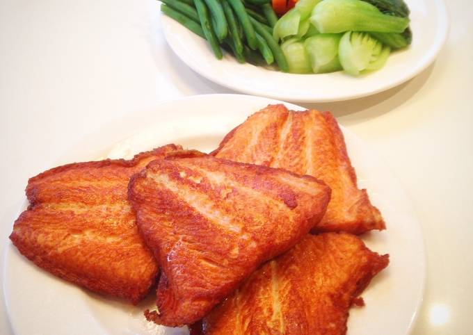 Deep fry salmon with mixed veggies