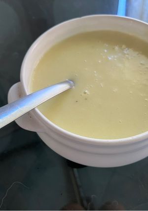 Una foto de Sopa vichyssoise sopa de papa de rattaotouille- rapidísimo ⏰