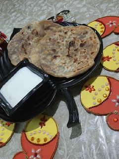 तिळगुळ पोळी (tilgul poli recipe in marathi) रेसिपी चे मुख्य फोटो