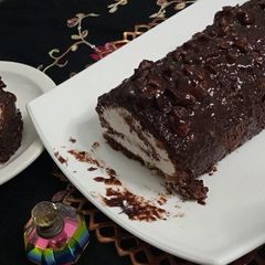 A picture of Snickers Chocolate Roll Cake.