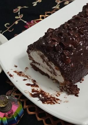 A picture of Snickers Chocolate Roll Cake.