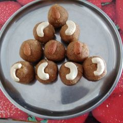 A picture of Churma Ladoo.