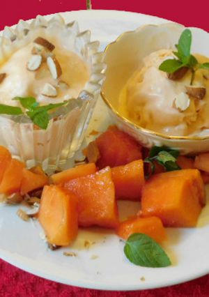 A picture of Papaya ice cream.