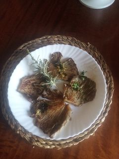 Una foto de Setas ostra a la plancha con picada