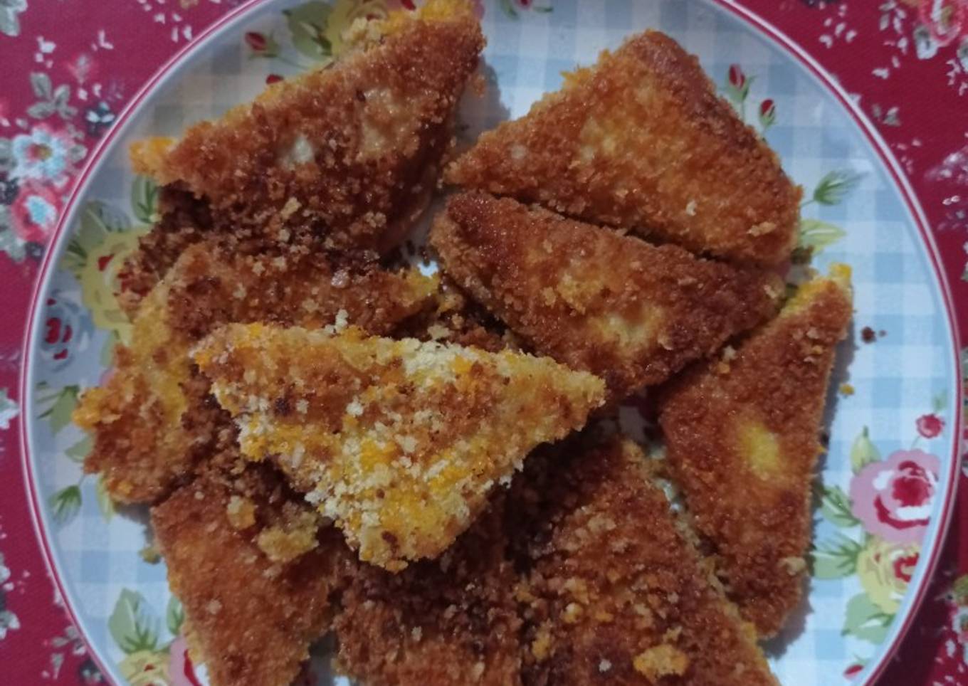Cemilan Roti Goreng isi Beef