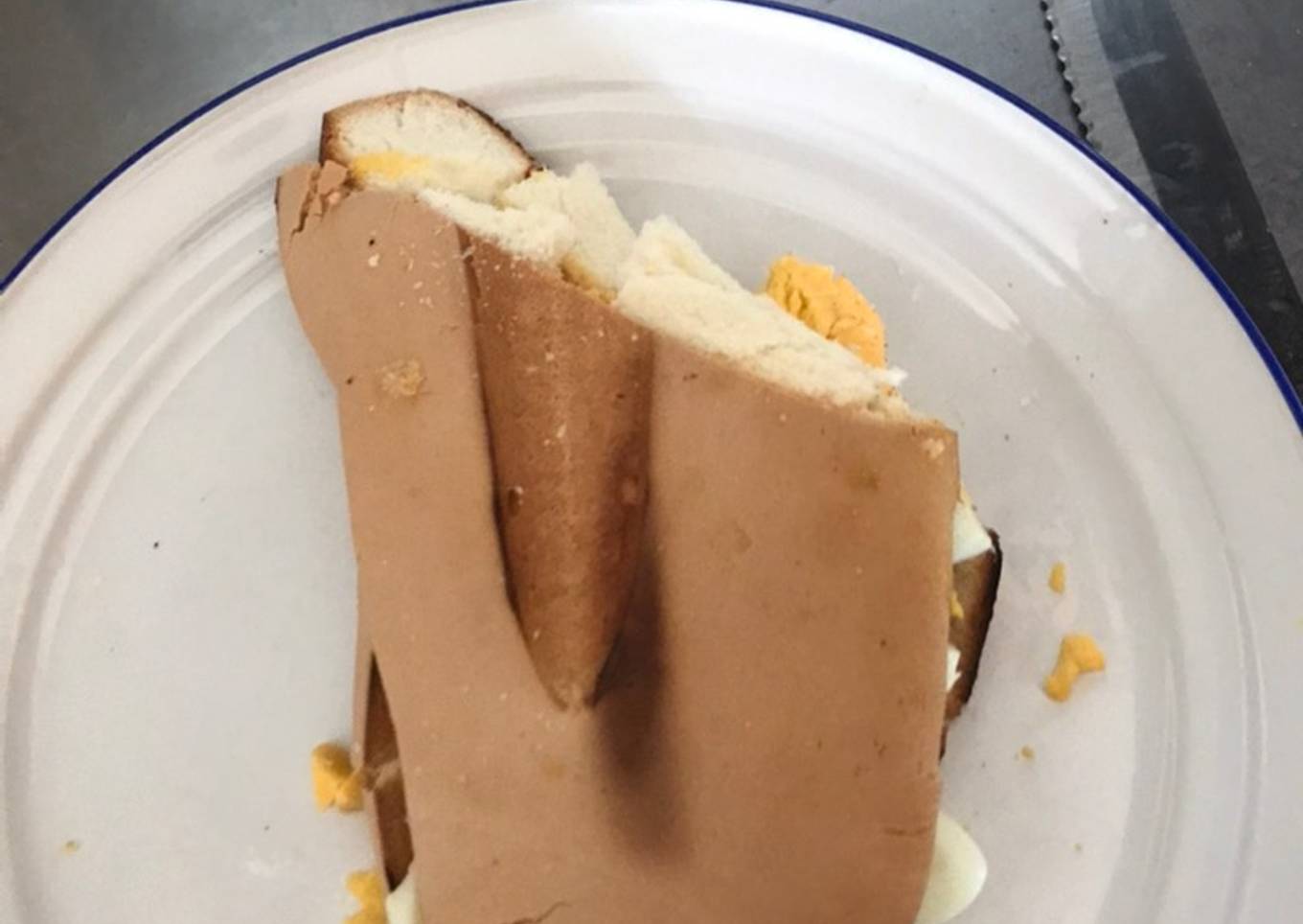 Sándwich ligero con huevo cocidos