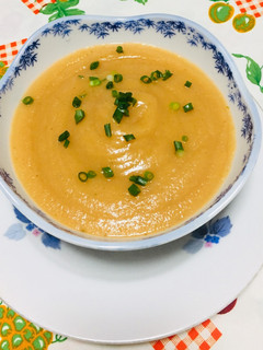 Una foto de Crema de Zanahoria con Hongos