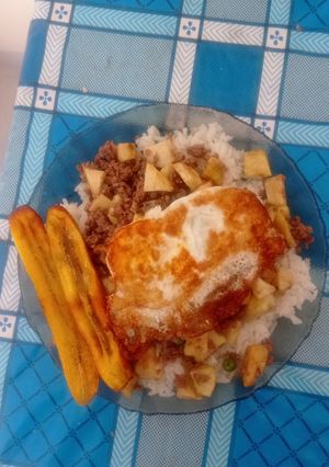 Una foto de Revuelto de Carne