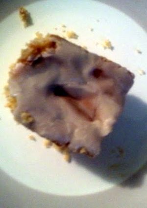 A picture of Honeybun cake.