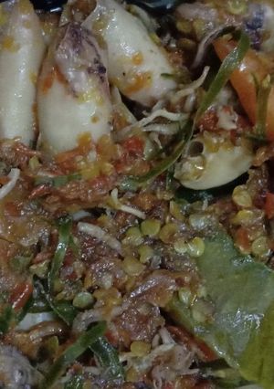 Foto resep Sambal Cumi Asin Daun Jeruk 🦑🌶🌿