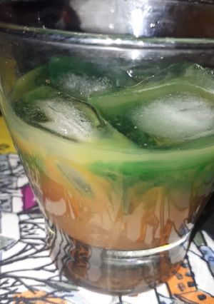 Una foto de Licor de chocolate y menta