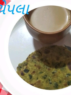 મેથી ના થેપલા(ઢેબરા) રેસીપી મુખ્ય ફોટો