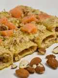 Paccheri mandorle e salmone