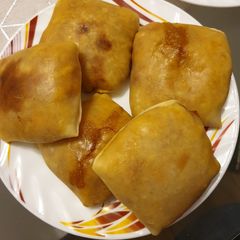 A picture of Barbecue Chicken Parcels.
