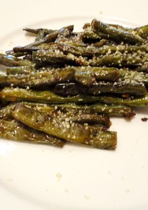 A picture of Blackened Green Beans.