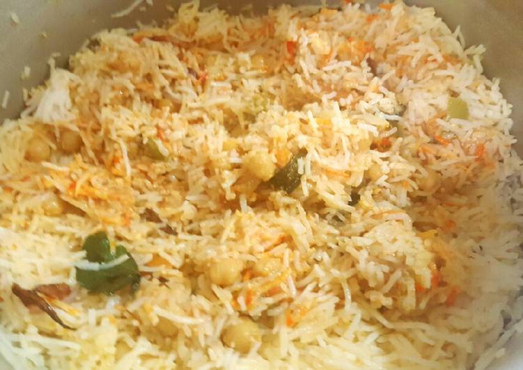 2 Things You Must Know About Chicken Chickpea Flavoured Rice/Chicken Chole Biryani😍