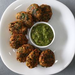 Methi Palak Bhajiya/Vada A picture of Methi Palak Bhajiya/Vada.