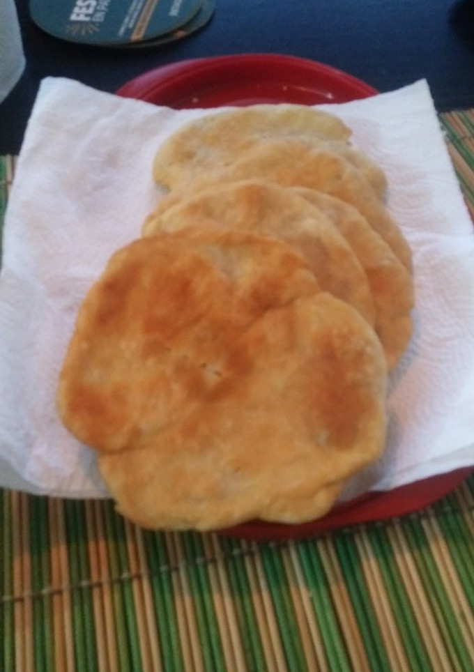 Una foto de Torta fritas argentinas