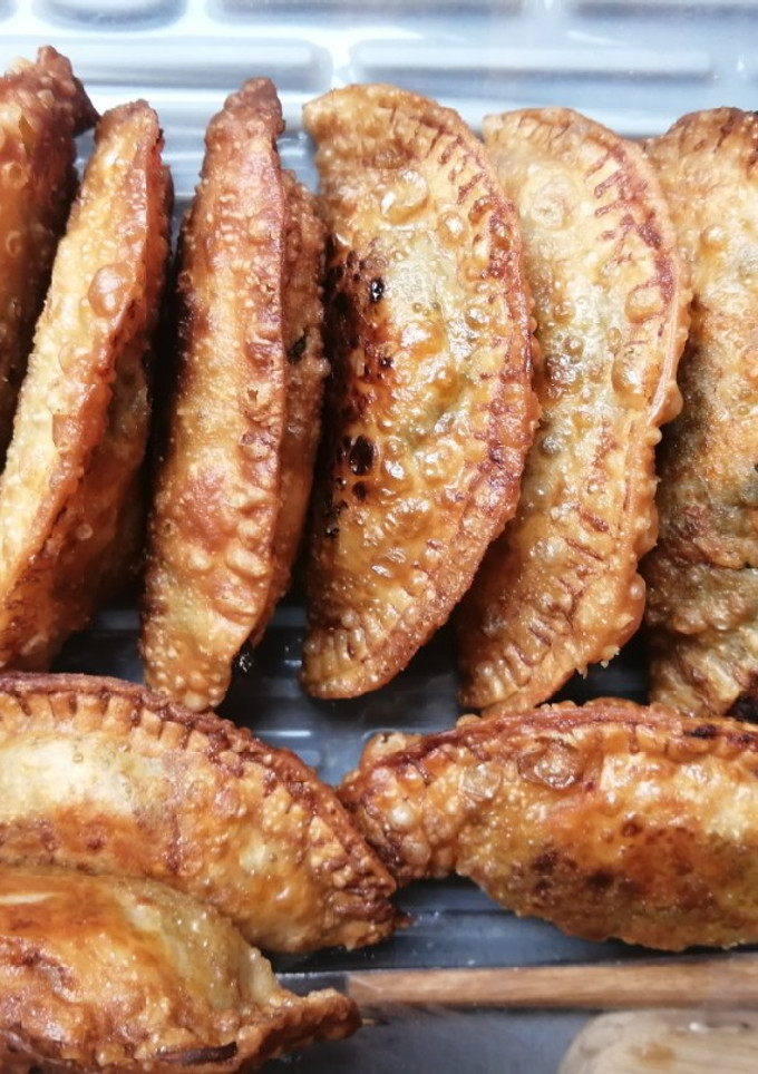 Una foto de Empanadillas de verduras, jamón y queso