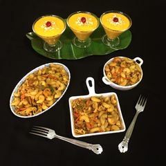 A picture of Mango Macaroni.