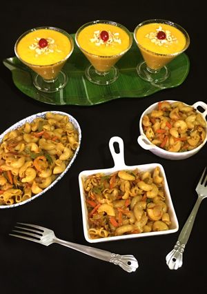 A picture of Mango Macaroni.