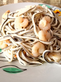 Una foto de Gulas con gambas