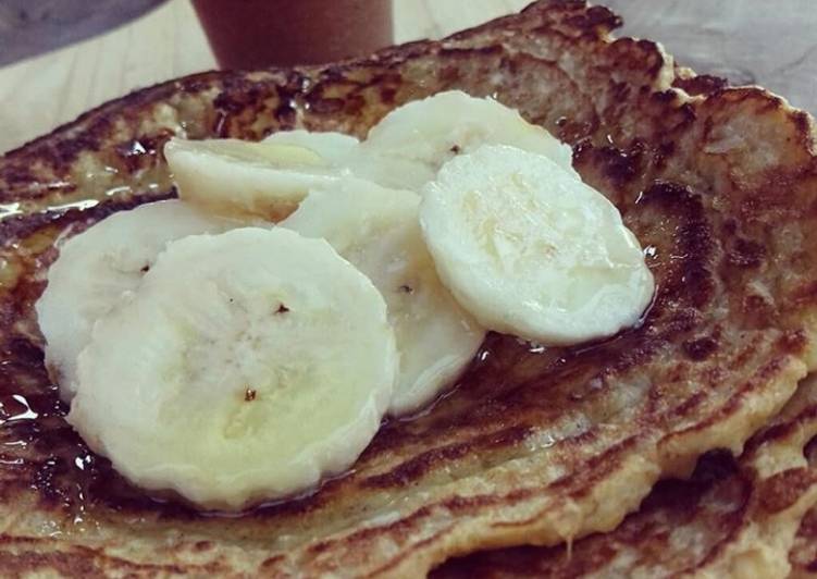 Panquecas de bananas com aveia e canela