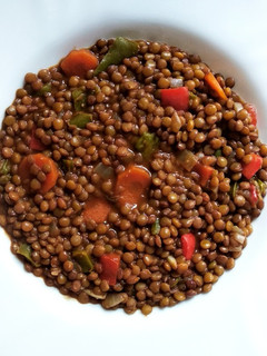 Una foto de Lentejas con verduras