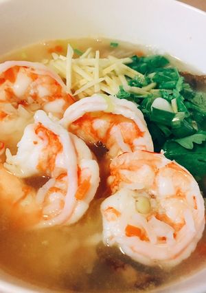 รูปของ ข้าวต้มกุ้งใส่เห็ด น้ำซุปเปลือกกุ้ง