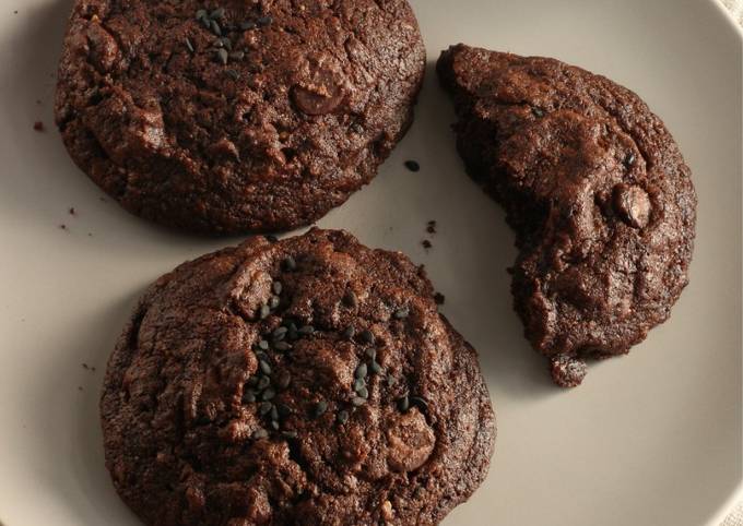 Black Sesame Chocolate Cookies