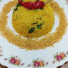 A picture of Aalu Poha.