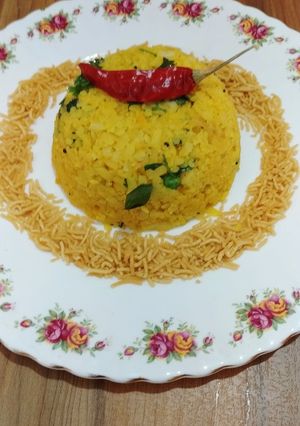A picture of Aalu Poha.
