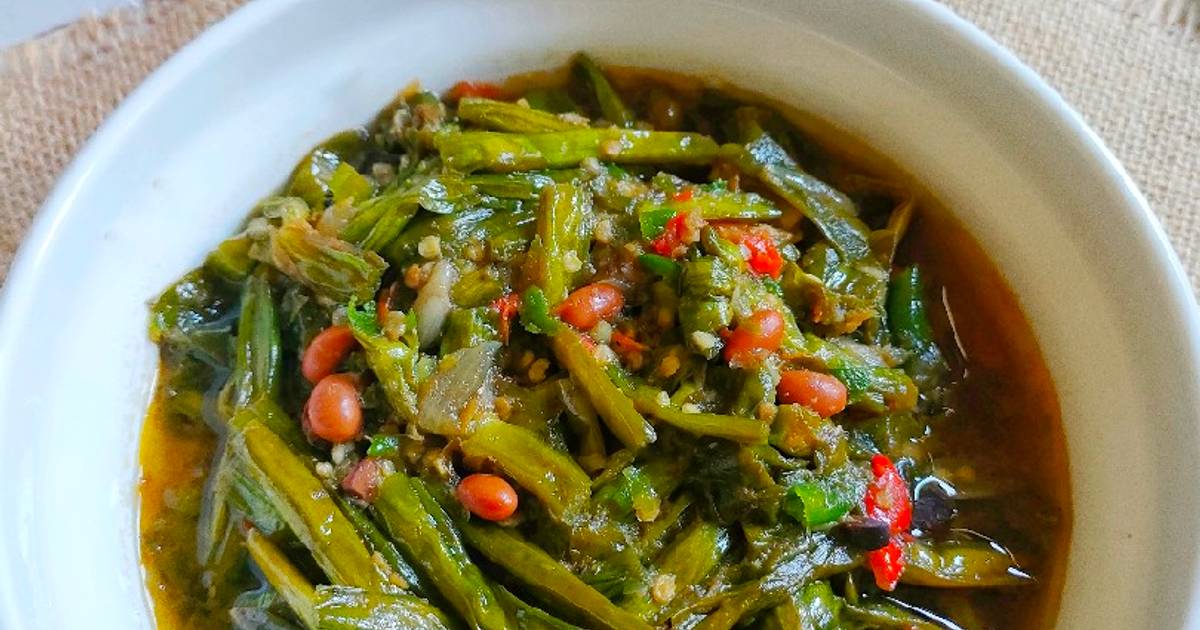 Resep Tumis Pedas Genjer Tauco Oleh Tria Aprilla Cookpad