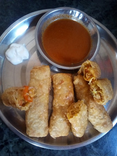 स्प्रिंग रोल रेसिपी(spring roll recipe in hindi) रेसिपी मुख्य फोटो