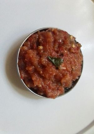 A picture of Khara chutney /erra khara /red chutney.